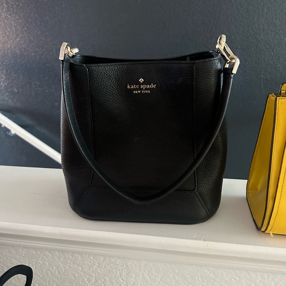 kate spade Handbags - Kate Spade Black Pebbled Leather Shoulder Bag